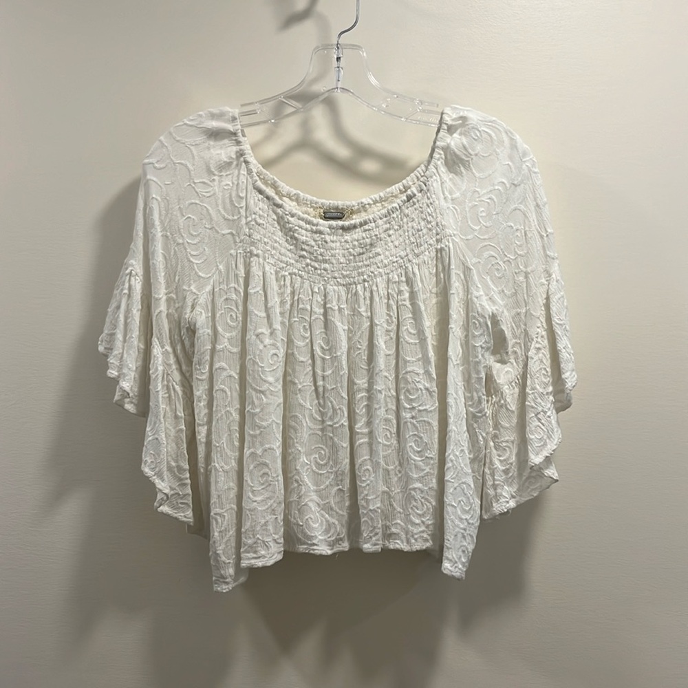White on or off shoulder top
